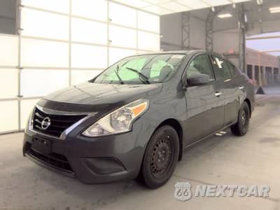 2015 Nissan Versa SV - zdjęcie 1 z 38 - miniatura