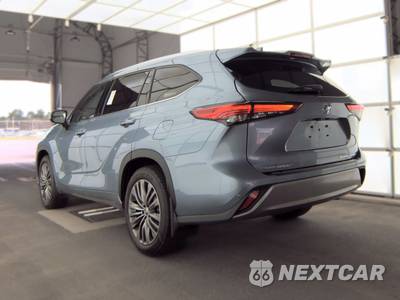 2020 Toyota Highlander Platinum - zdjęcie 6 z 20 - miniatura