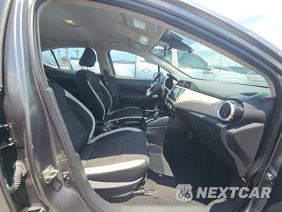 2021 Nissan Versa SV - zdjęcie 8 z 26 - miniatura