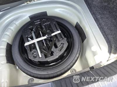 2025 Volkswagen Jetta SE - zdjęcie 19 z 31 - miniatura
