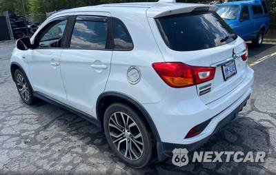 2018 Mitsubishi Outlander Sport LE - zdjęcie 7 z 30 - miniatura