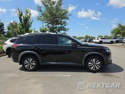2023 Nissan Pathfinder SL - zdjęcie 4 z 30 - miniatura