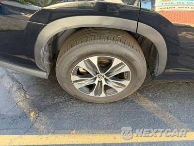 2023 Toyota Highlander Hybrid XLE - zdjęcie 10 z 22 - miniatura