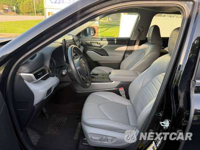 2023 Toyota Highlander Hybrid XLE - zdjęcie 12 z 22 - miniatura