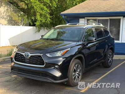 2023 Toyota Highlander Hybrid XLE - zdjęcie 1 z 22 - miniatura
