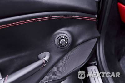 2018 Ferrari 488 Spider Convertible - zdjęcie 55 z 95 - miniatura