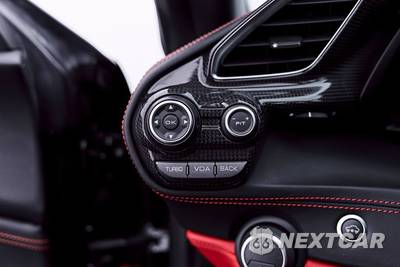 2018 Ferrari 488 Spider Convertible - zdjęcie 71 z 95 - miniatura