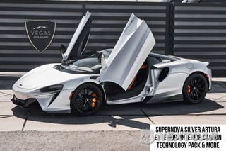 2023 McLaren Artura TechLux