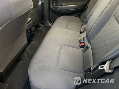 2025 Toyota Corolla Cross LE - zdjęcie 14 z 15 - miniatura