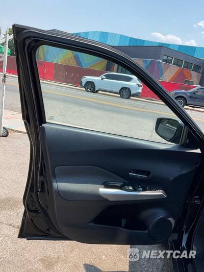 2020 Nissan Kicks SV - zdjęcie 9 z 12 - miniatura