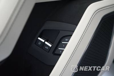 2025 Lamborghini Urus SE - zdjęcie 29 z 37 - miniatura