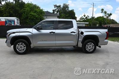 2025 Toyota Tundra SR5 Crew Cab Short Bed - zdjęcie 7 z 18 - miniatura