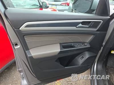 2022 Volkswagen Atlas Cross Sport 2.0T SEL R-Line - zdjęcie 9 z 20 - miniatura