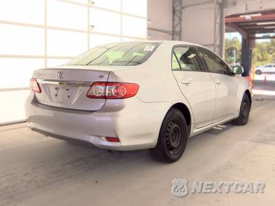 2011 Toyota Corolla LE - zdjęcie 4 z 33 - miniatura