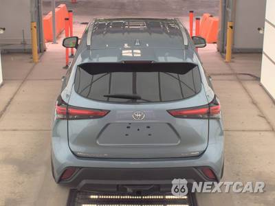 2022 Toyota Highlander XLE - zdjęcie 5 z 32 - miniatura