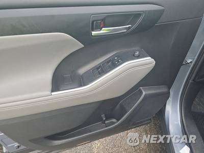 2022 Toyota Highlander XLE - zdjęcie 9 z 32 - miniatura