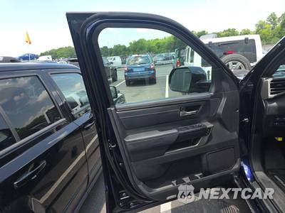 2026 Toyota Sequoia Platinum - zdjęcie 15 z 25 - miniatura