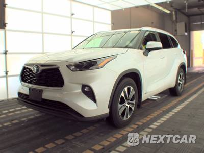 2023 Toyota Highlander Hybrid XLE - zdjęcie 1 z 30 - miniatura