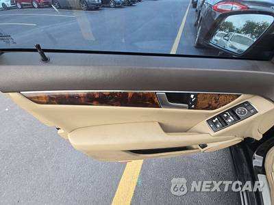 2013 Mercedes-Benz C-Class - zdjęcie 9 z 18 - miniatura