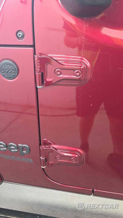 2021 Jeep Wrangler Unlimited Sahara Altitude Edition - zdjęcie 28 z 43 - miniatura