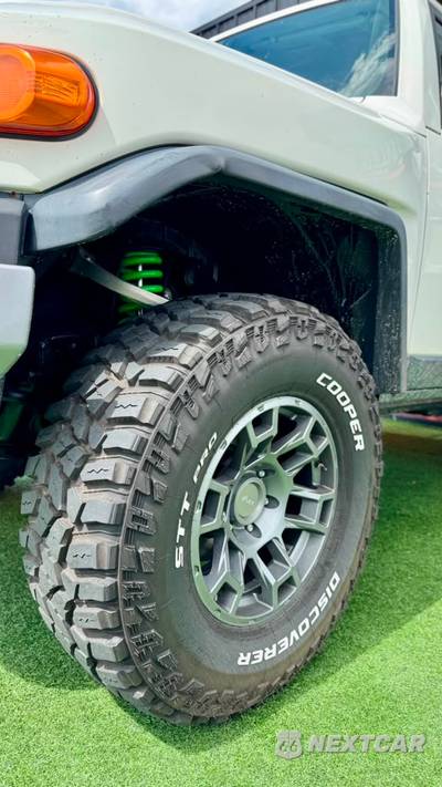 2010 Toyota FJ Cruiser w/Rear Doors - zdjęcie 3 z 29 - miniatura