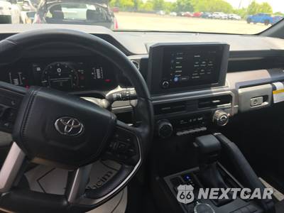 2025 Toyota 4Runner SR5 - zdjęcie 11 z 18 - miniatura