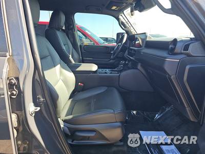 2024 Toyota Land Cruiser - zdjęcie 8 z 32 - miniatura