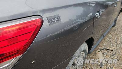 2016 Nissan Pathfinder SV - zdjęcie 37 z 46 - miniatura