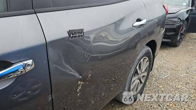 2016 Nissan Pathfinder SV - zdjęcie 33 z 46 - miniatura