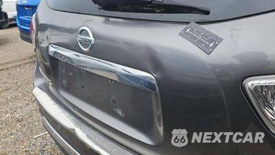 2016 Nissan Pathfinder SV - zdjęcie 34 z 46 - miniatura