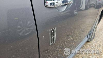 2016 Nissan Pathfinder SV - zdjęcie 26 z 46 - miniatura
