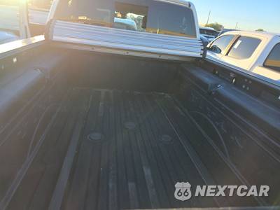 2017 Nissan TITAN XD PRO-4X Crew Cab Medium Bed - zdjęcie 16 z 34 - miniatura