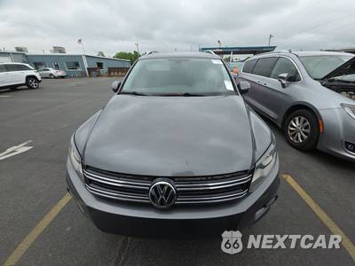 2016 Volkswagen Tiguan SE - zdjęcie 2 z 27 - miniatura