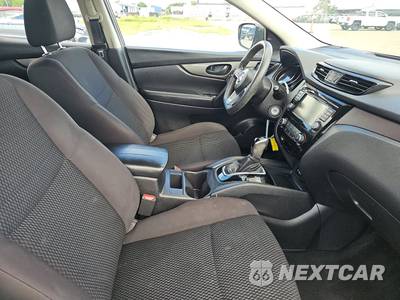 2020 Nissan Rogue Sport S - zdjęcie 8 z 30 - miniatura