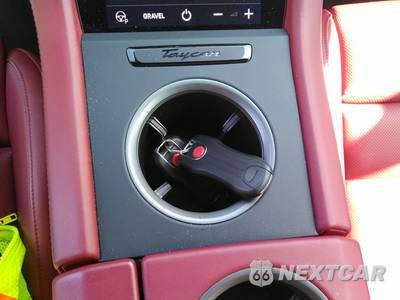 2023 Porsche Taycan 4S Cross Turismo - zdjęcie 17 z 21 - miniatura