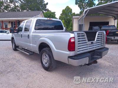 2014 Ford Super Duty F-250 XL Crew Cab Medium Bed - zdjęcie 5 z 15 - miniatura