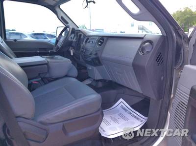 2014 Ford Super Duty F-250 XL Crew Cab Medium Bed - zdjęcie 10 z 15 - miniatura
