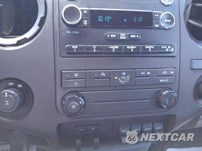 2014 Ford Super Duty F-250 XL Crew Cab Medium Bed - zdjęcie 15 z 15 - miniatura