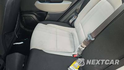 2026 Hyundai Venue SEL - zdjęcie 27 z 33 - miniatura