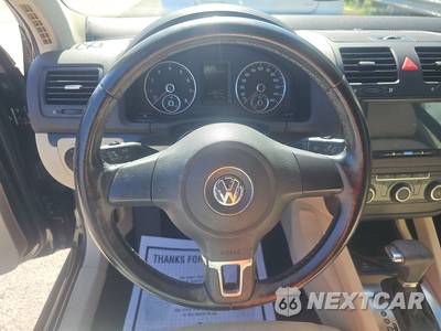 2010 Volkswagen Jetta Sedan SE - zdjęcie 10 z 33 - miniatura
