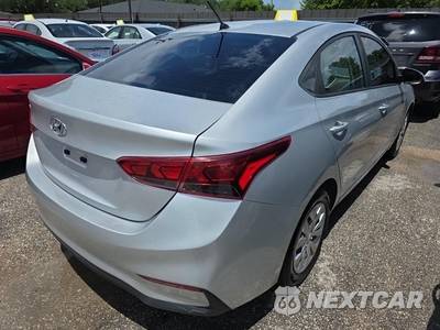 2020 Hyundai Accent SE - zdjęcie 4 z 21 - miniatura