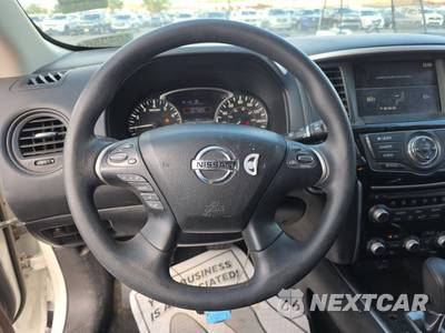 2019 Nissan Pathfinder S - zdjęcie 10 z 28 - miniatura