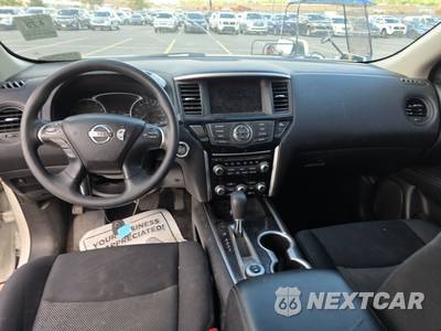 2019 Nissan Pathfinder S - zdjęcie 11 z 28 - miniatura