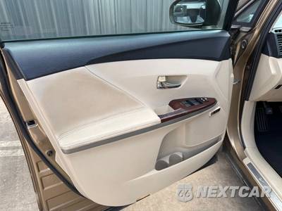 2010 Toyota Venza - zdjęcie 11 z 30 - miniatura