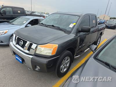 2011 Nissan TITAN SV Crew Cab Short Bed