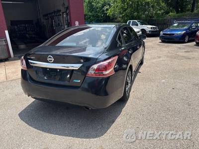 2013 Nissan Altima 2.5 S Sedan - zdjęcie 5 z 11 - miniatura