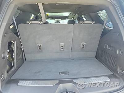 2021 GMC Yukon Denali 5SA - zdjęcie 19 z 21 - miniatura