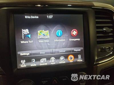 2017 Ram 1500 Laramie Crew Cab Extra Short Bed - zdjęcie 16 z 38 - miniatura