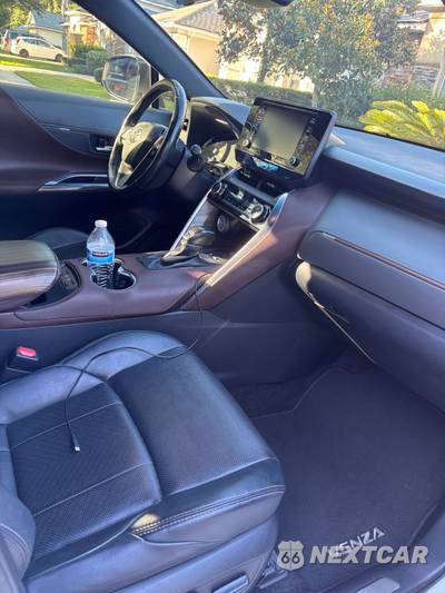 2021 Toyota Venza XLE - zdjęcie 35 z 38 - miniatura