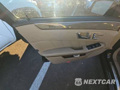 2010 Mercedes-Benz E 350 4MATIC Sedan - zdjęcie 9 z 34 - miniatura